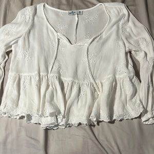Cropped white beach Hollister top